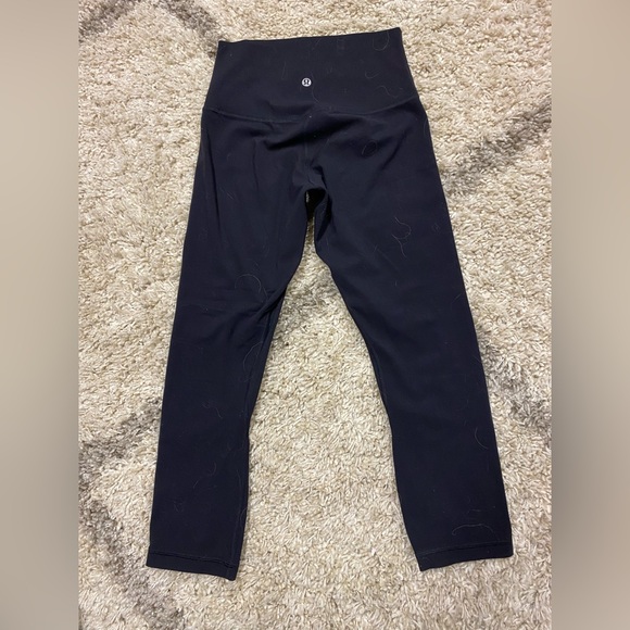 4096 -Lululemon Align Crop *21"
Black - Picture 7 of 7
